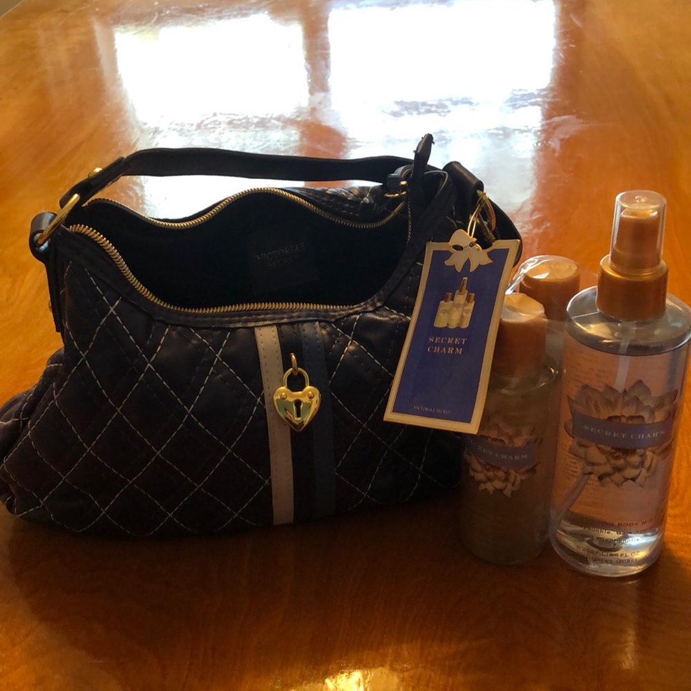 Victoria secret secret charm gift set